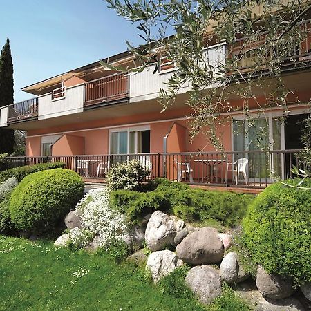 Residence La Madonnina Limone sul Garda Exteriör bild
